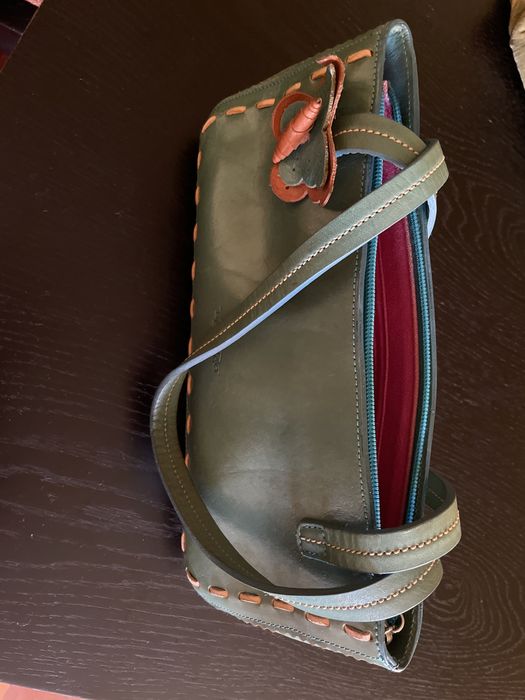 Carteira em pele pequena