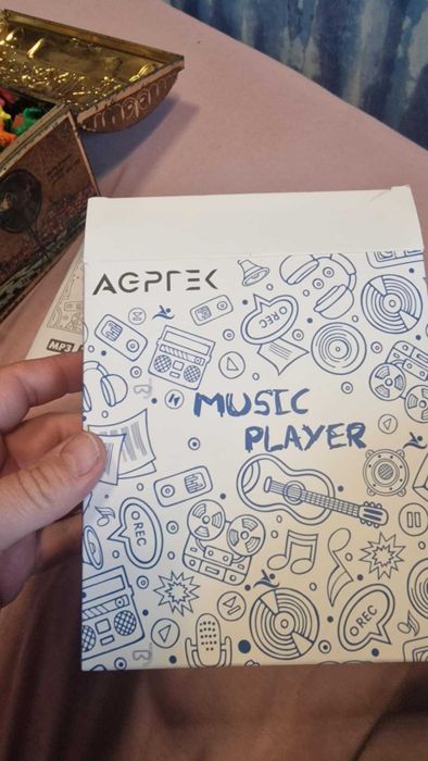 AGPTEK IPX8 Wodoodporny odtwarzacz MP3