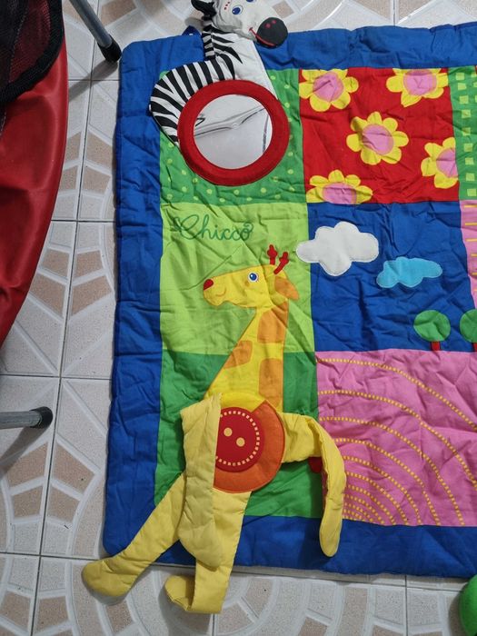 Tapete de atividades Chicco