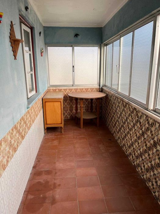 Alugo casa ou quartos