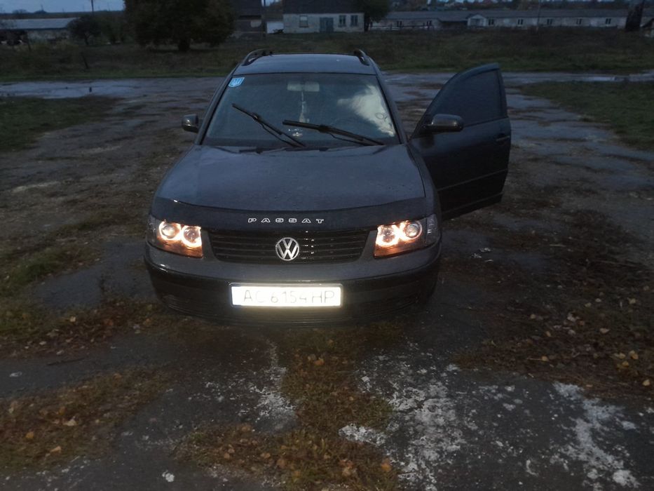 Продам VOLKSWAGEN PASAT б5 2000 рік,мотор 1.8.00