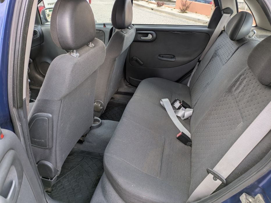 Carro Opel corsa 2003