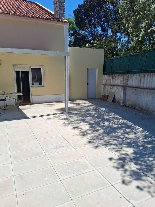 Moradia independente T2 + 2