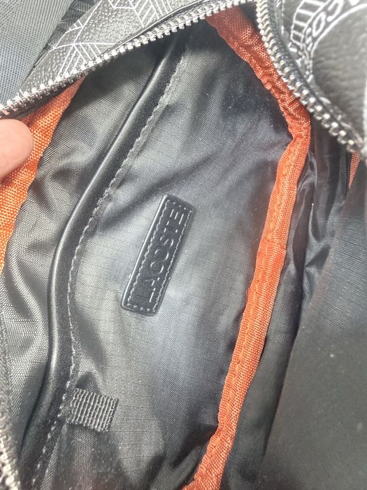 Сумка через плече Lacoste