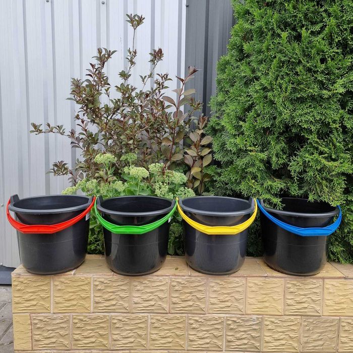 Банка для сипучих продуктів.