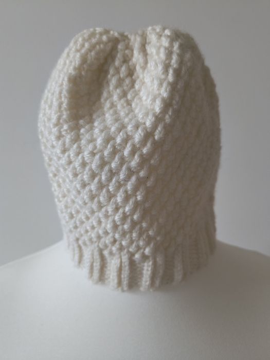 Czapka zimowa kolor biały