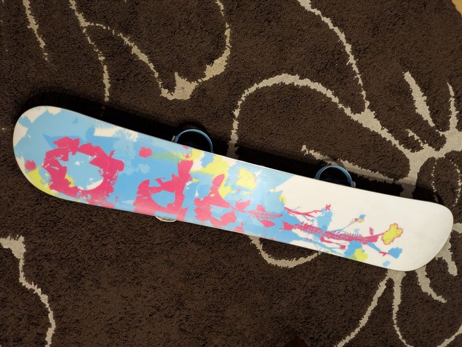 APO Isis 152 Rocker damska deska snowboardowa snowboard Union Burton