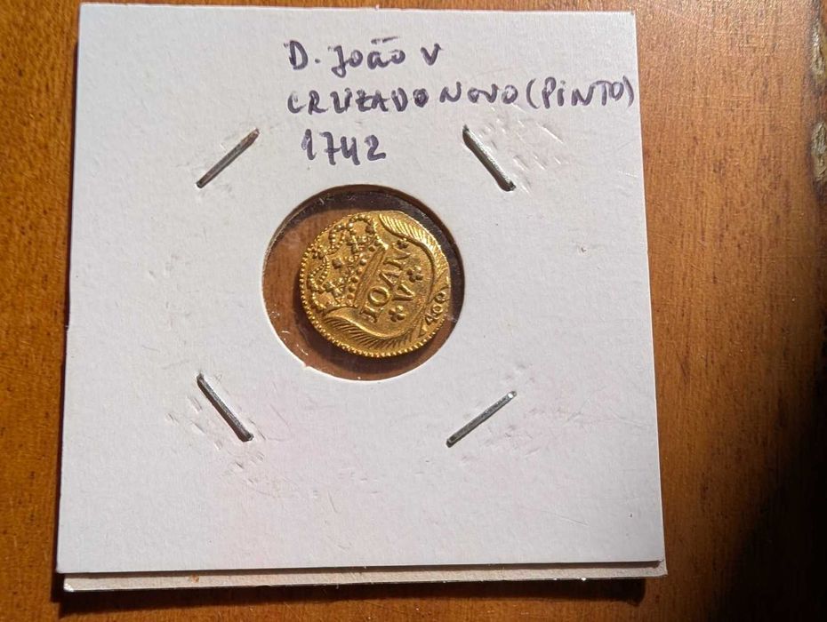Moeda D. João V 1742 Ouro