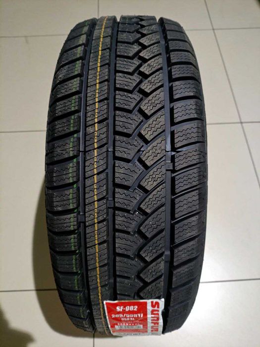 Нові шини 205/55R17 95H XL Sunfull SF-982
