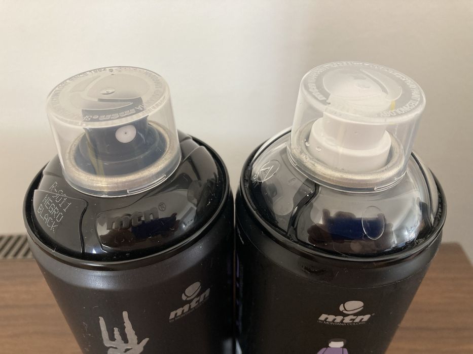 2 latas de tinta em spray intactas