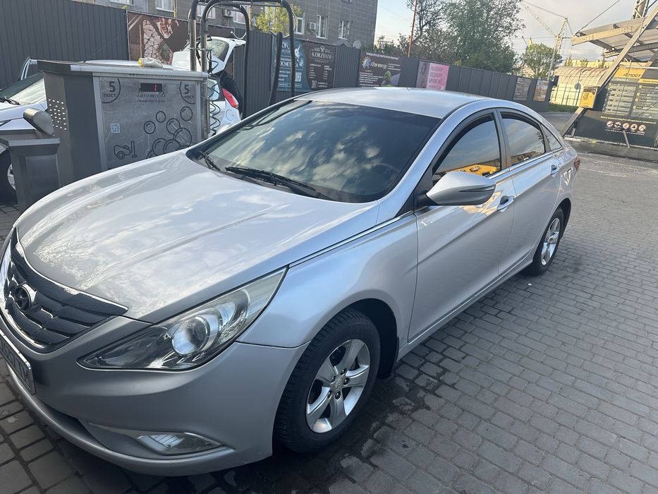 Hyundai sonata yf