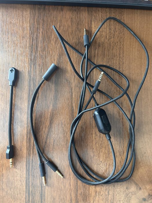 Навушники Logitech G PRO