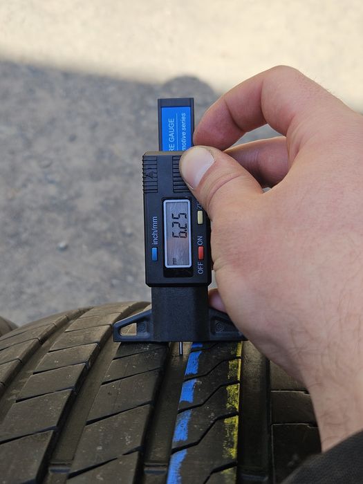 Шины БУ 235 65 R 17 Firestone roadhawk пара лето
