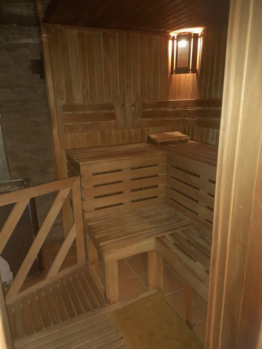 Продаж  будинку  рн Автовокзалу ,побудований для себе.