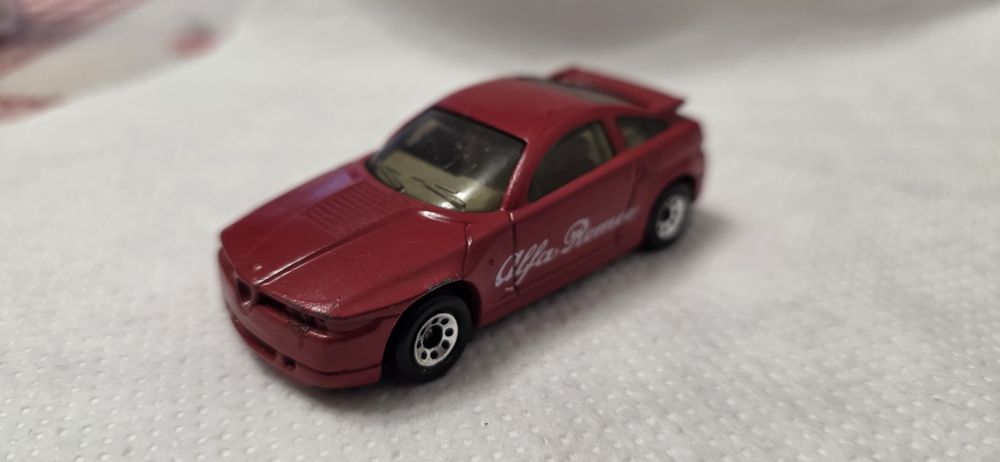 Matchbox alfaromeo SZ z 1991 r