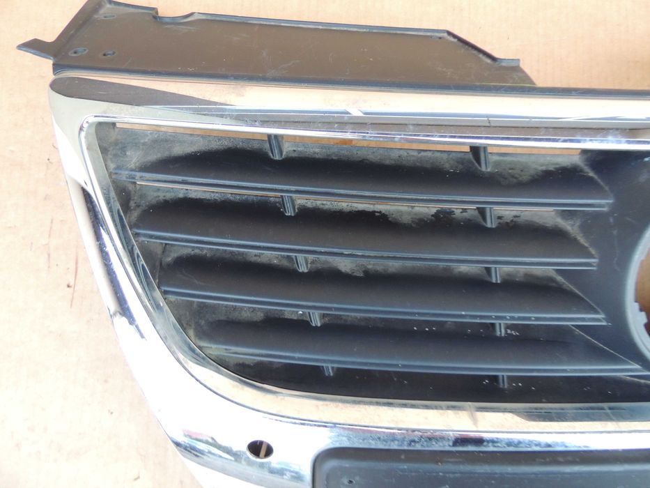 Atrapa grill emblemat PDC Volkswagen Passat B6 05-10 05 06 07 08 09 10