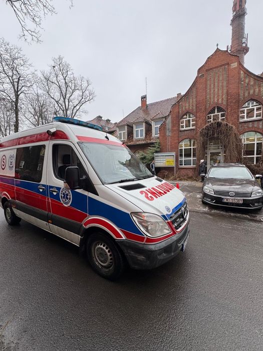 TRANSPORT MEDYCZNY, transport sanitarny, opieka medyczna