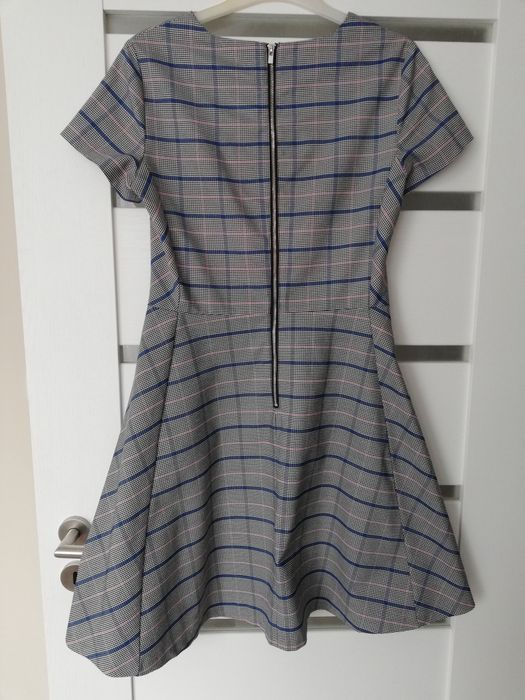 sukienka w kratę Reserved r. 38