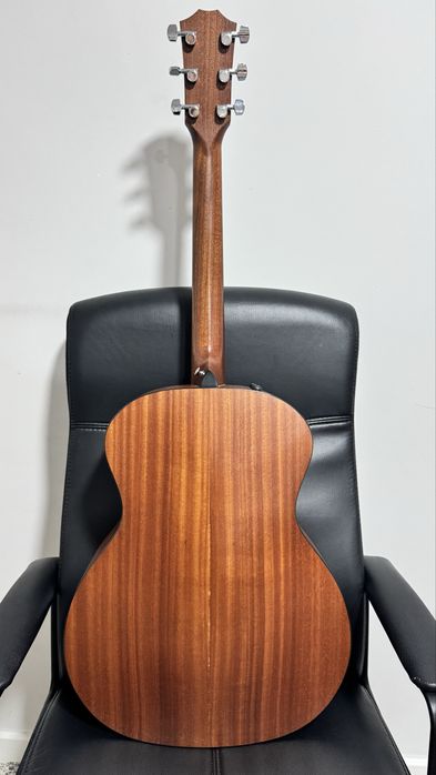 Guitarra Taylor 114e