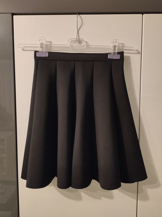 Sprzedam czarną spódniczkę rozm. XS