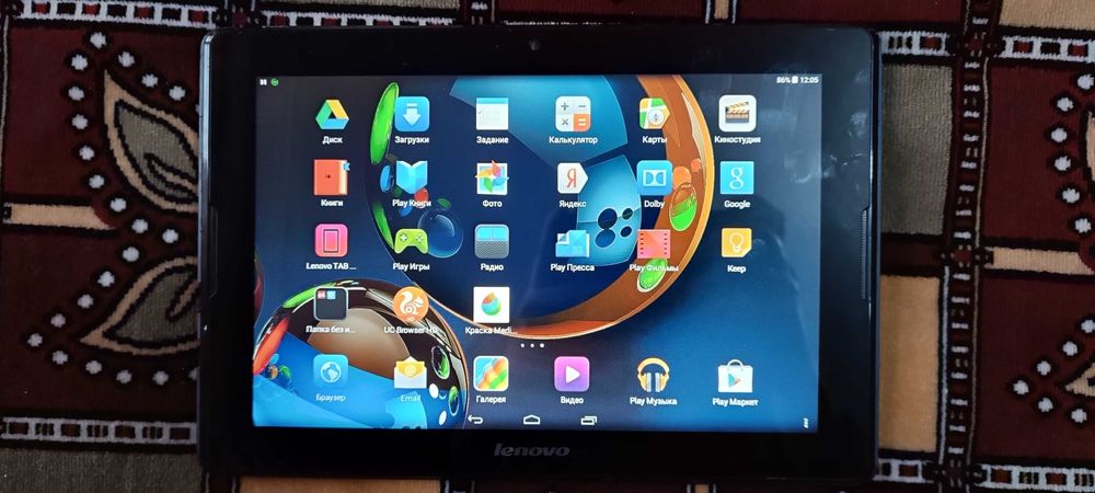 Продаю планшет LENOVO A7600F, на запчастини.