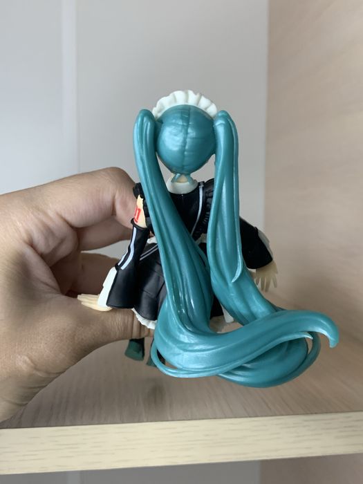 Аніме фігурка Хатсуне Міку Vocaloid Project Sekai покоївка на стіл