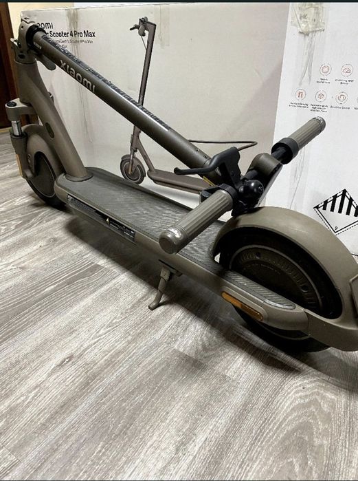 Електросамокат Xiaomi Electric Scooter 4 Pro Max