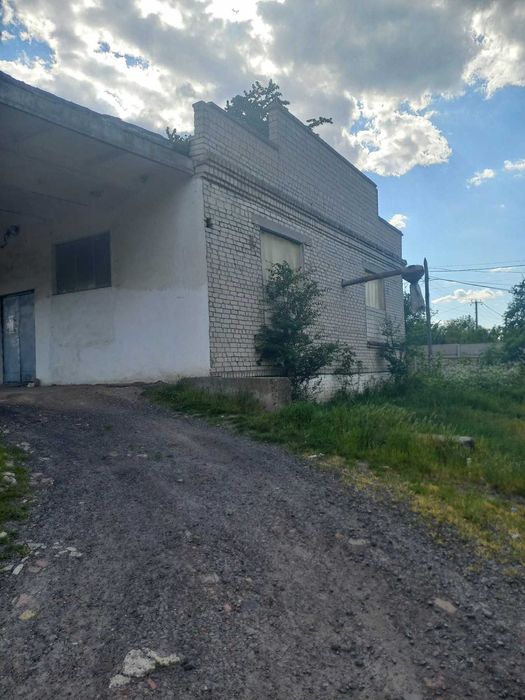 Виробниче примішення для бізнесу.