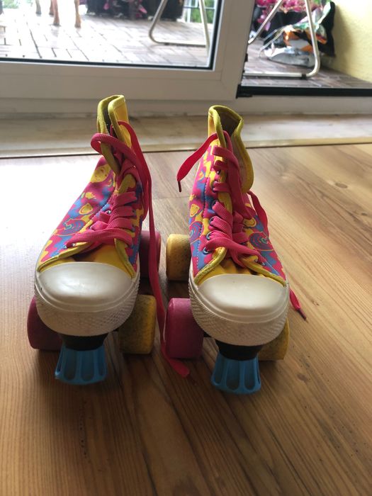 Patins e joelheira Número: 32