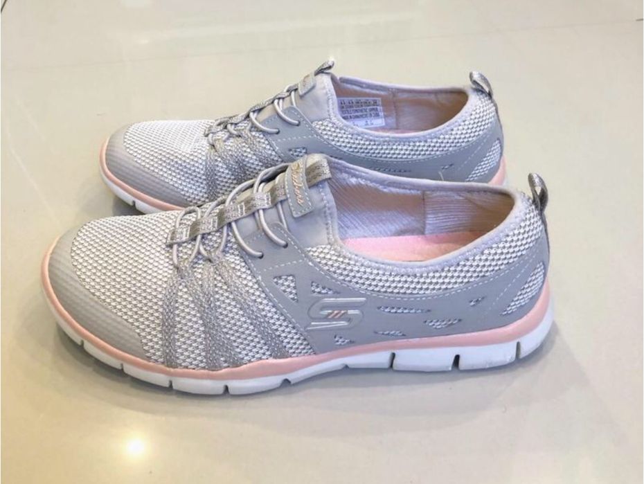 Кросівки жіночі Skechers  р.38,5