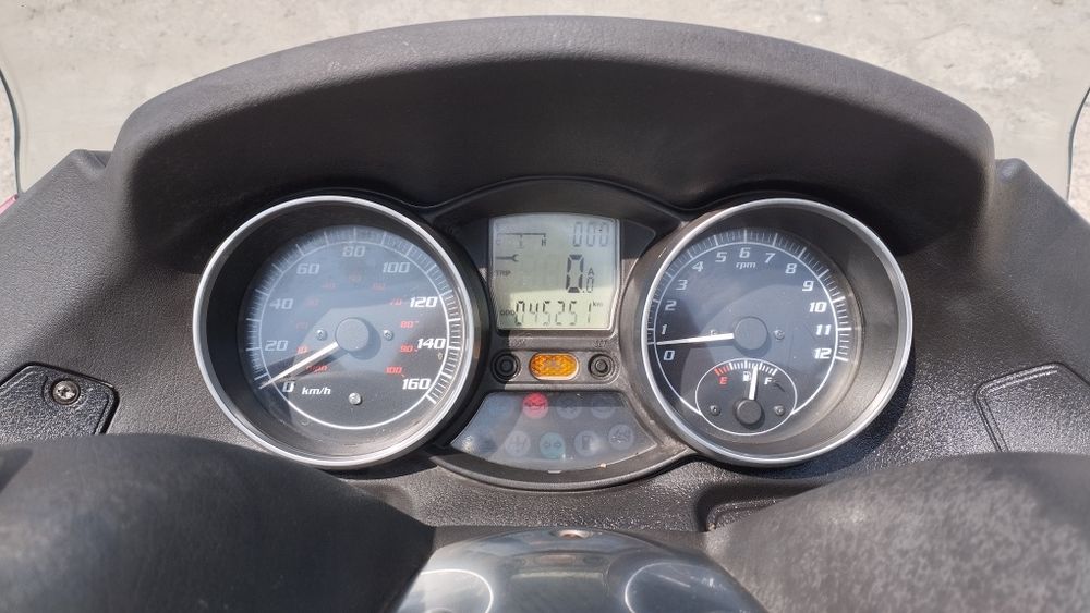 Piaggio MP3 300 LT L5E na kat B 2011r