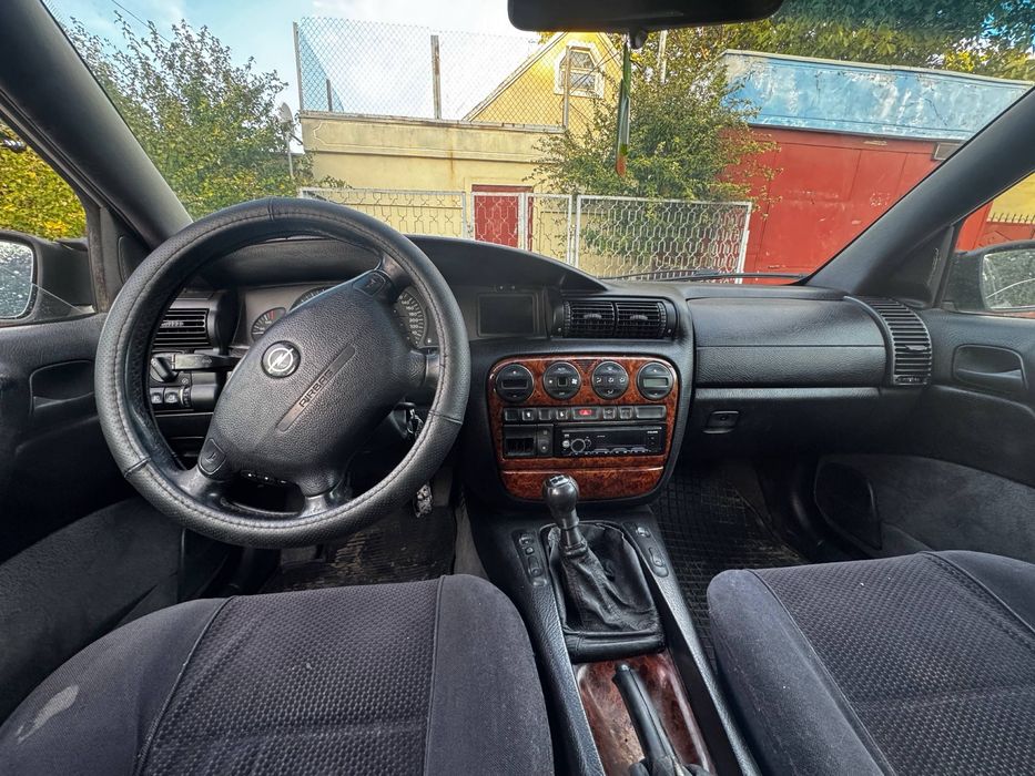 Продам Opel Omega B 1998 год 2.5 Бензин Механика