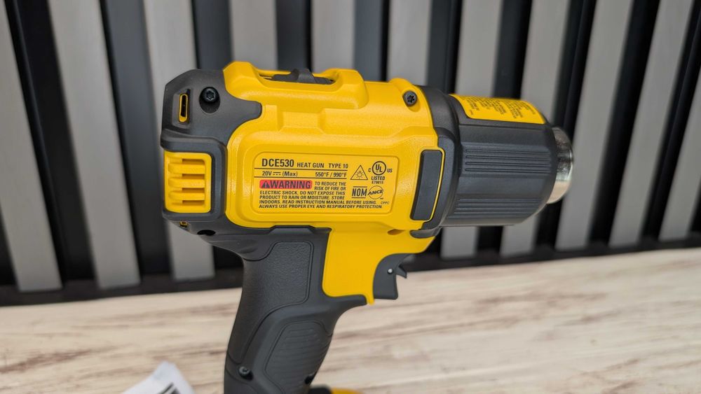 Фен будівельний акумуляторний DeWalt 20v DCE530