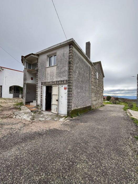 Moradia t3  com terreno