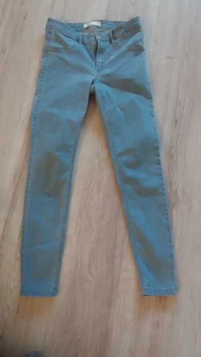 Nowe bez  metki jeansy