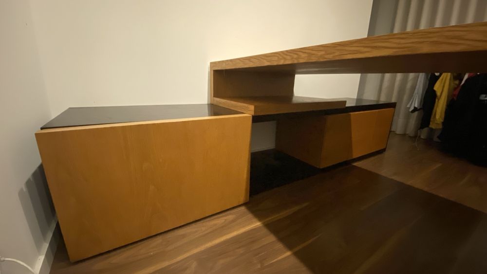 Secretária de escritorio grande + moveis de apoio