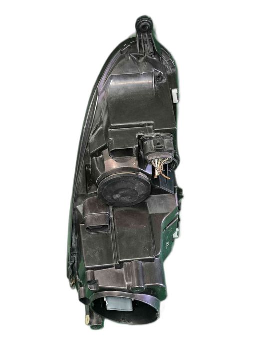 Ótica / Farol Esquerdo VW GOLF V