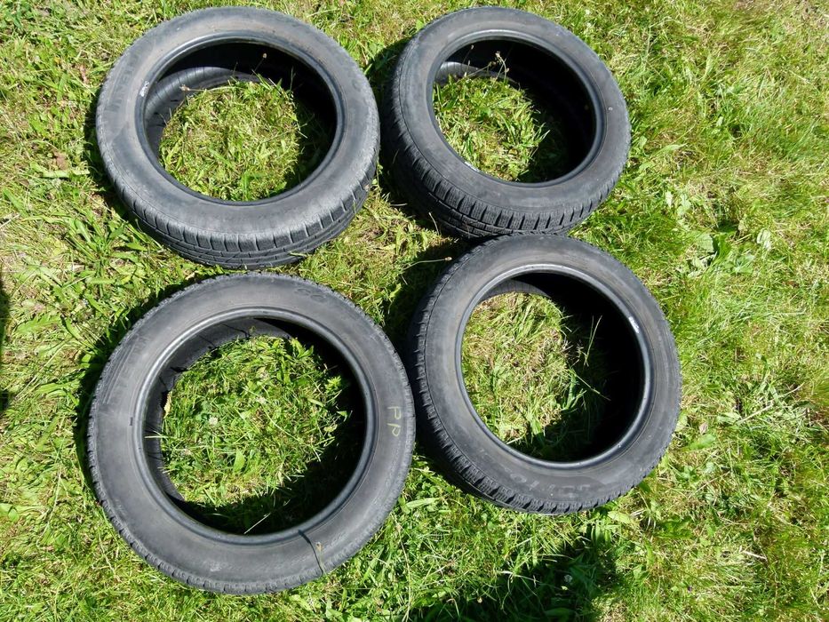 Opony Pirelli Sottozero 215-55 R17 zimowe 5,5-6,5mm b. asymetryczny
