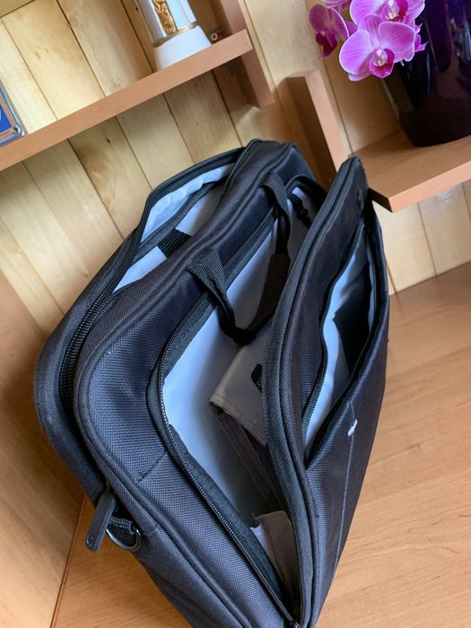 Сумка портфель фірмена “hp” для ноутбука на 15.6 дюймів 40*30*5 см