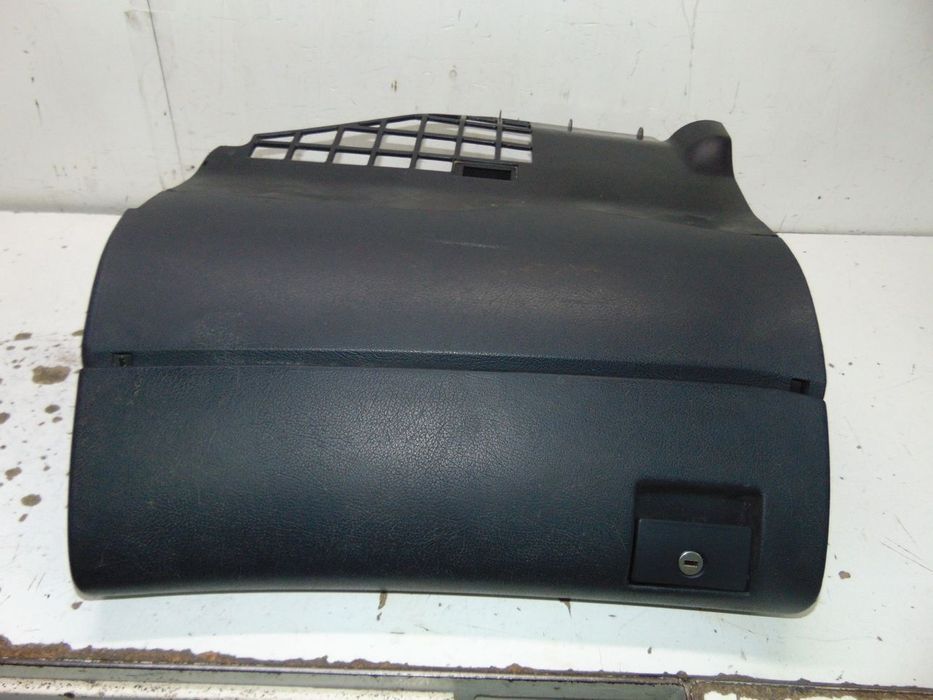 Audi A4 porta luvas " nova de stock antigo