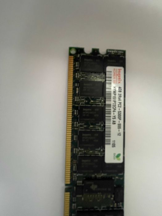 Memória RAM - 4GB 2Rx4 PC2-5300P-555-12