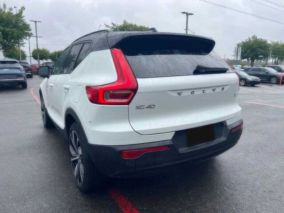 Volvo Xc40      2022