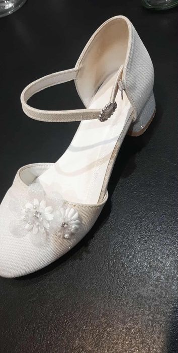 Buty biale komunijne rozm 34