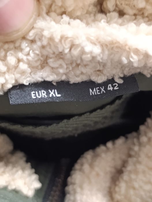 Куртка мужская с капюшоном зимняя Pull & Bear.
