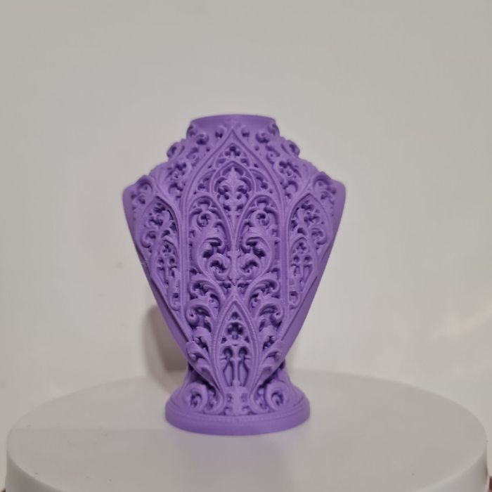 Busto Expositor de Colar Gótico