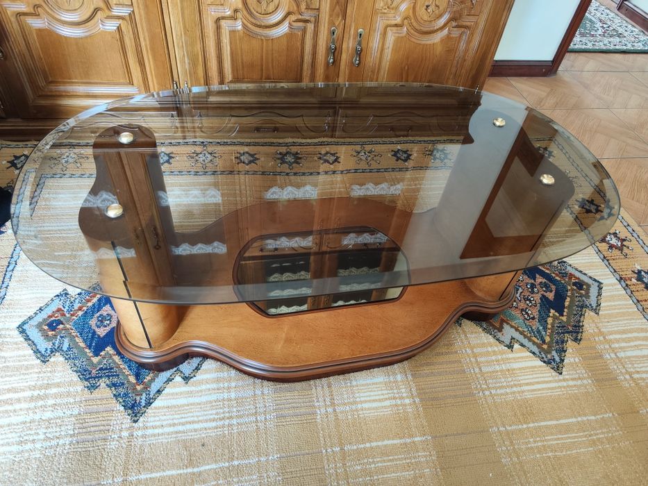 Mesa em vidro para sala