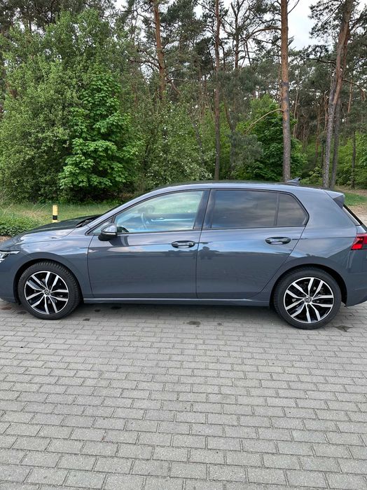 VW Golf 8, niski przebieg