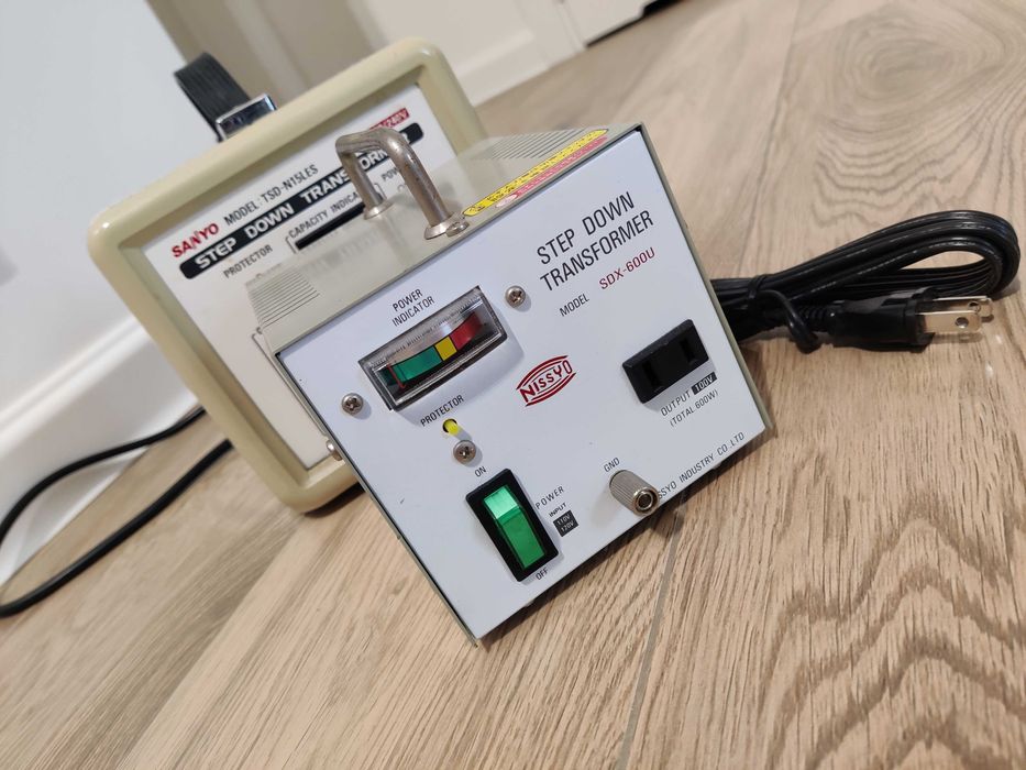 Nissyo SDX-600U Transformator obniżający 110/120V na 100V