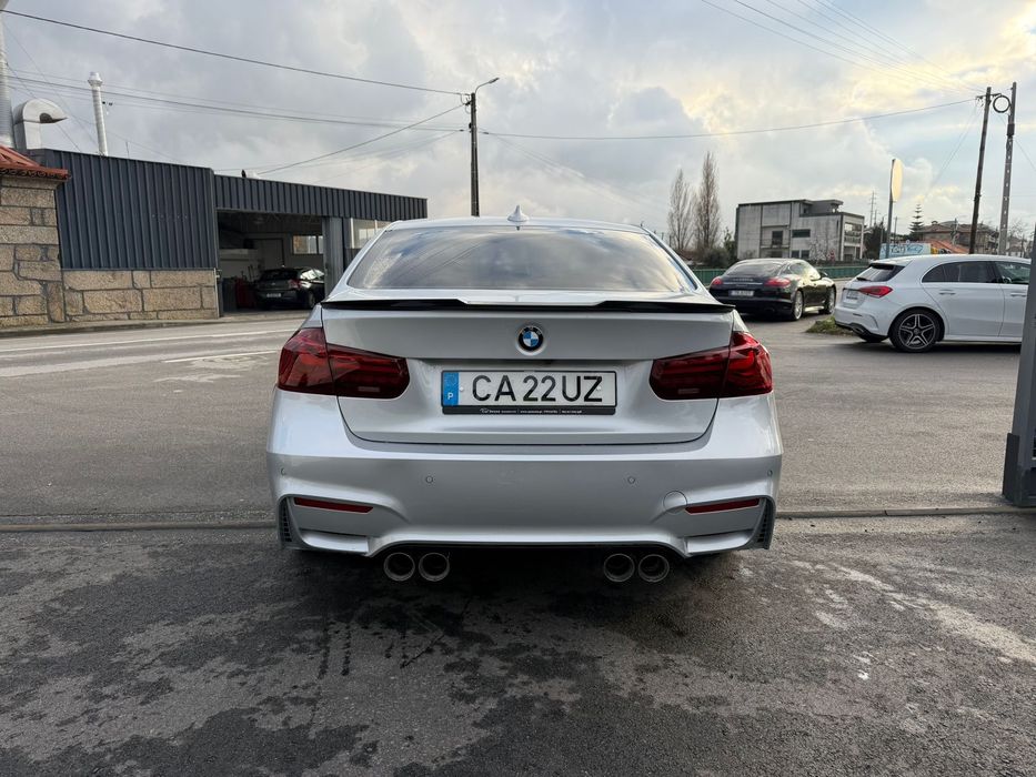 BMW 318D Look M3