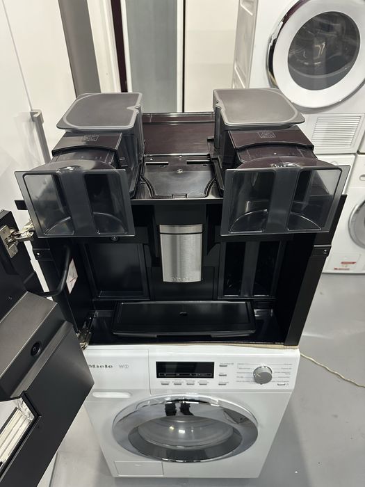 Кавомашина Miele CVA 7845